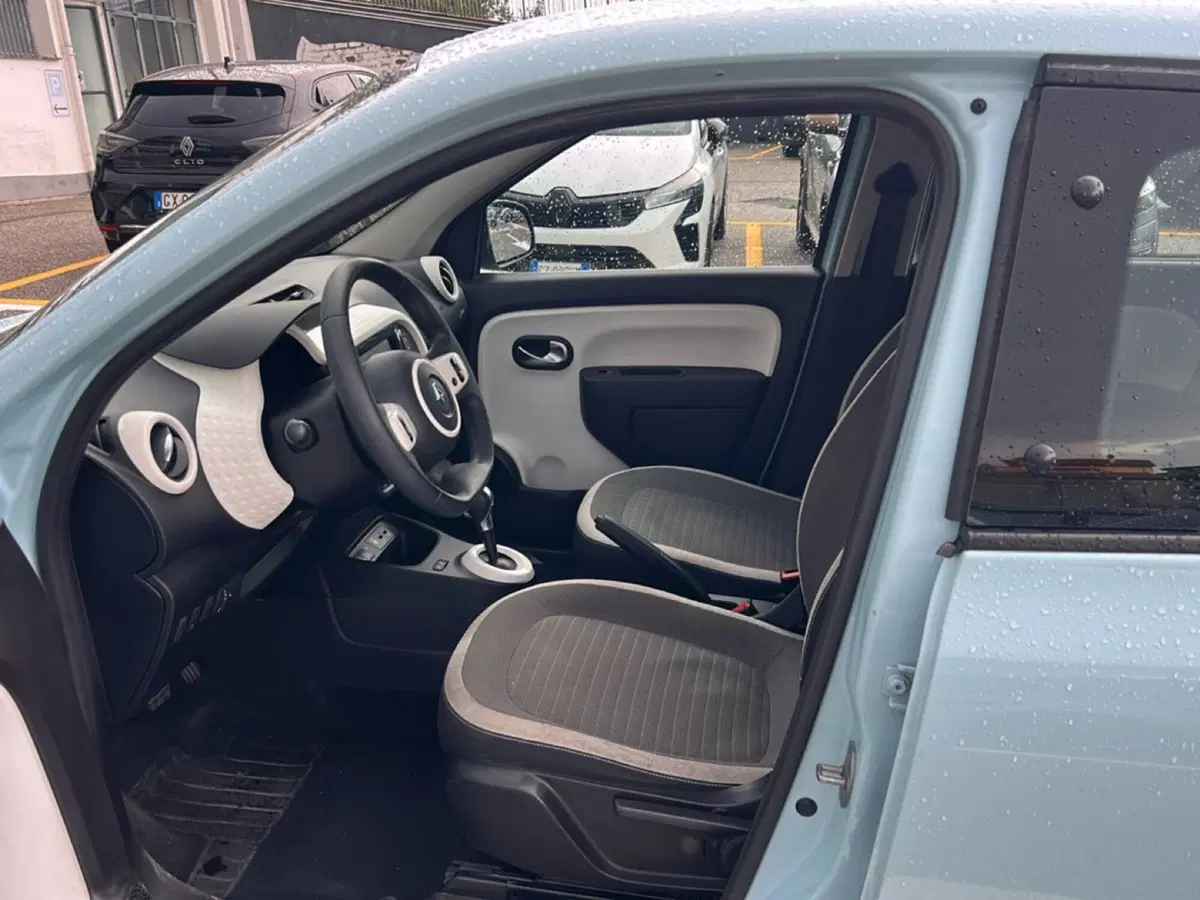 Renault Twingo usata a Roma (9)