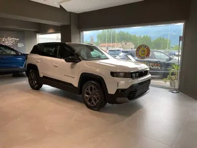 Jeep Compass 1.2 turbo e-hybrid mhev First Edition fwd 145cv edct6 nuova a Benevento