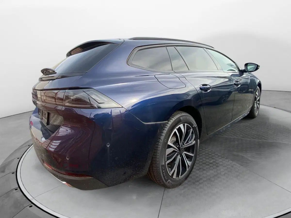 Peugeot 508 SW nuova a Salerno (4)