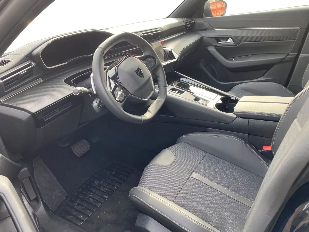 Peugeot 508 SW nuova a Salerno (6)