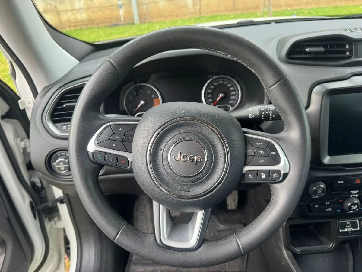 Jeep Renegade usata a Salerno (18)
