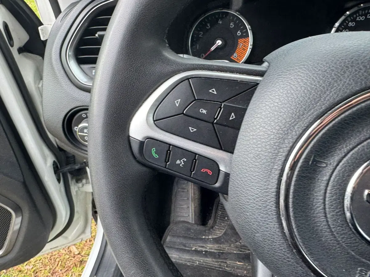Jeep Renegade usata a Salerno (19)
