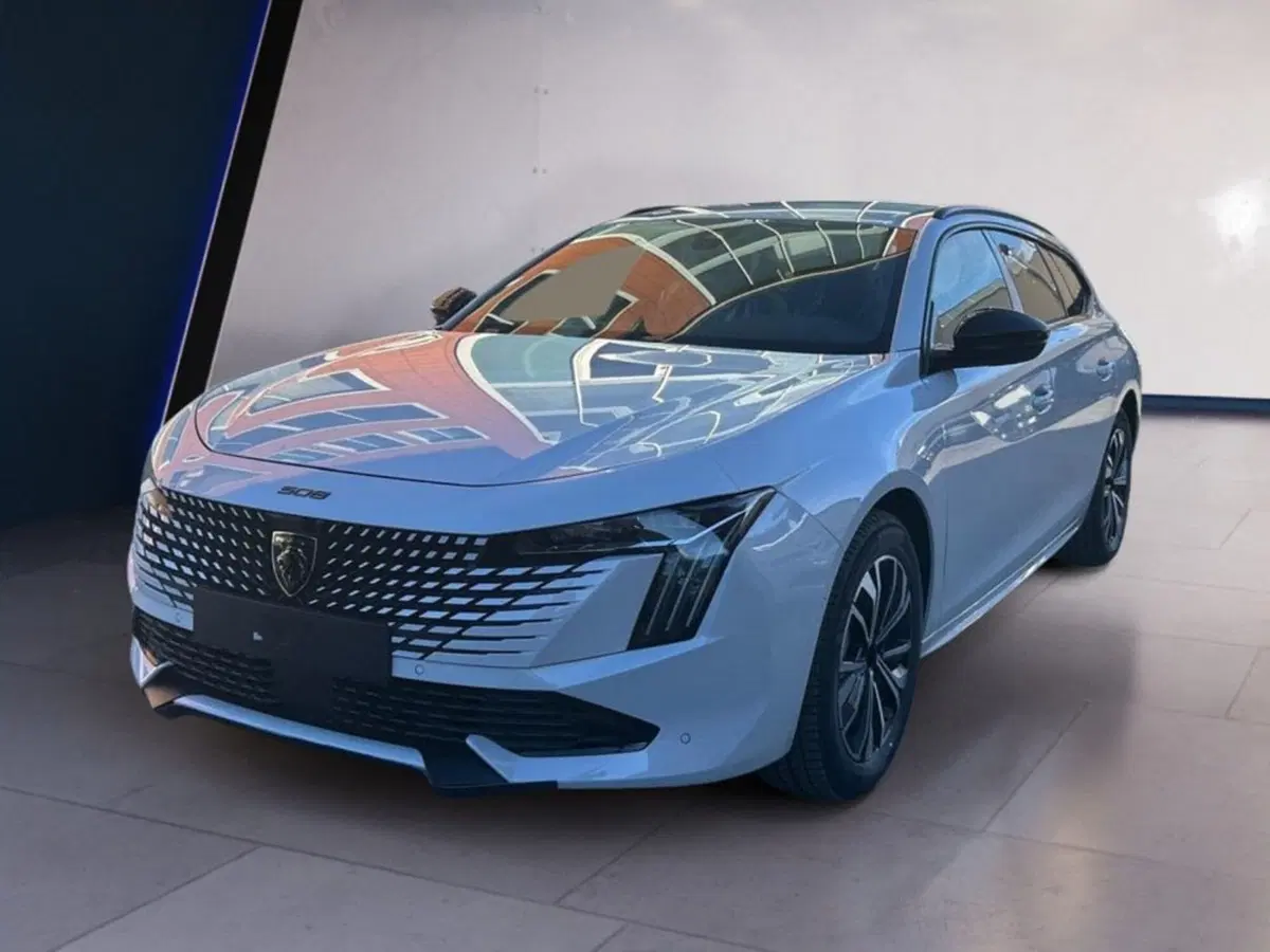 Peugeot 508 SW nuova a Salerno