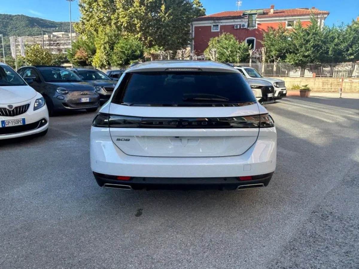 Peugeot 508 SW nuova a Salerno (12)