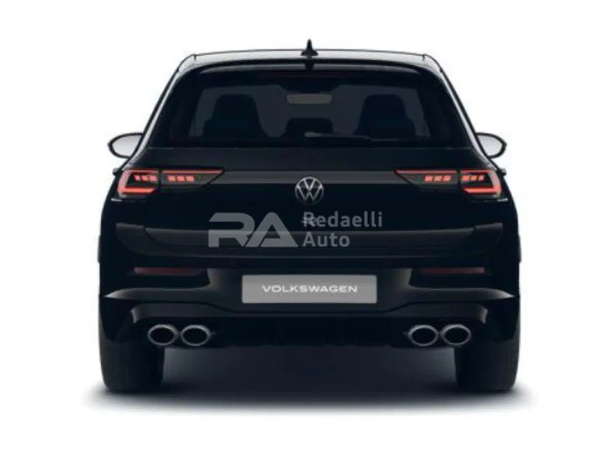 Volkswagen Golf nuova a Lecco (3)