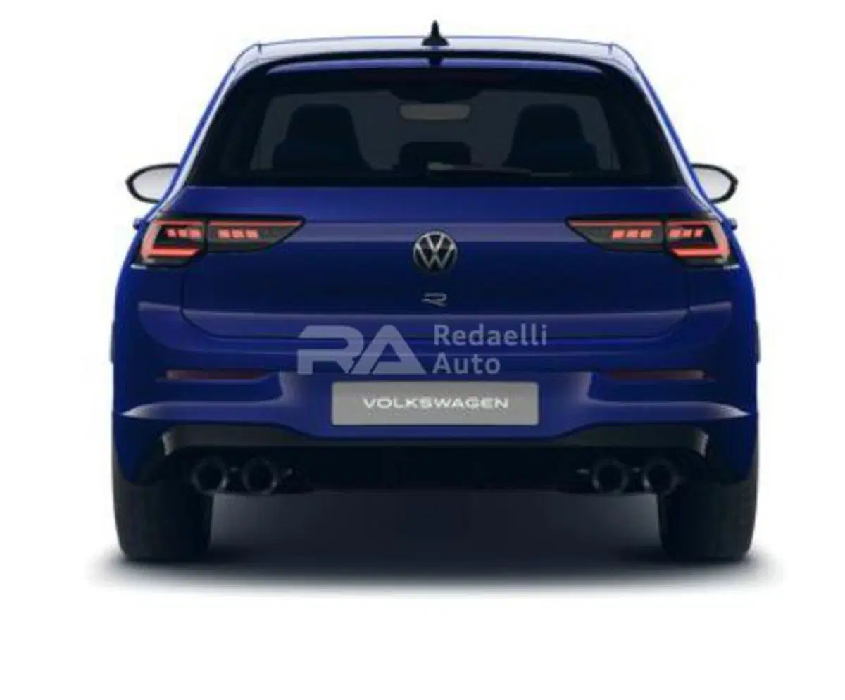 Volkswagen Golf nuova a Lecco (3)