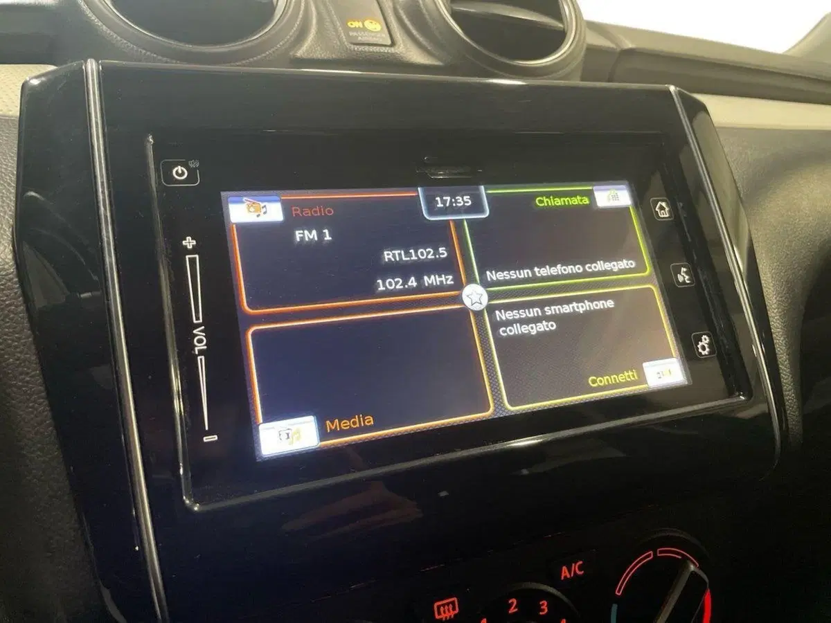 Suzuki Swift usata a Prato (14)