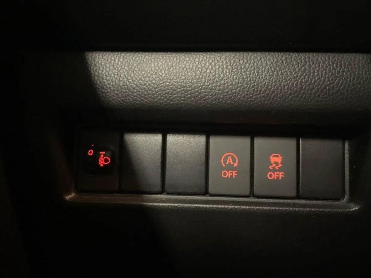 Suzuki Swift usata a Prato (18)