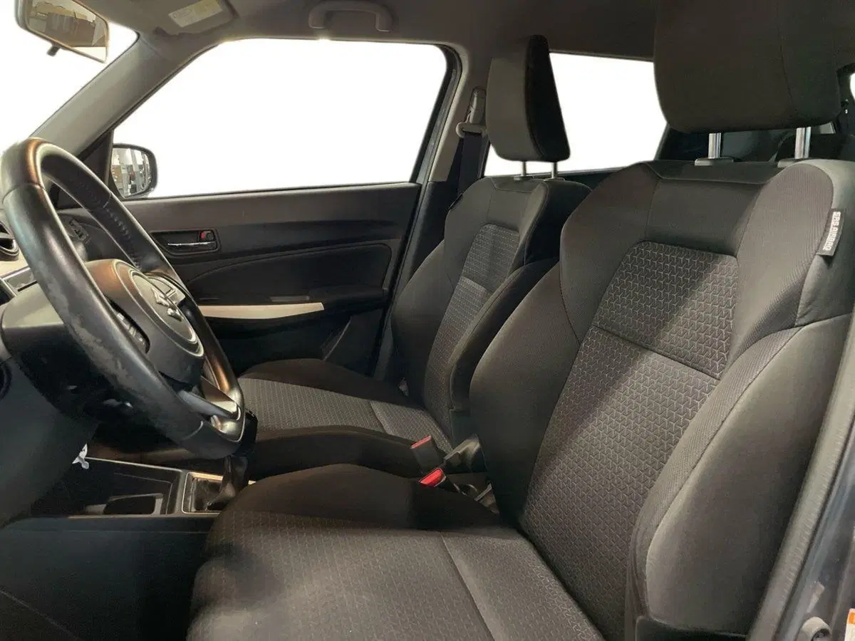 Suzuki Swift usata a Prato (9)
