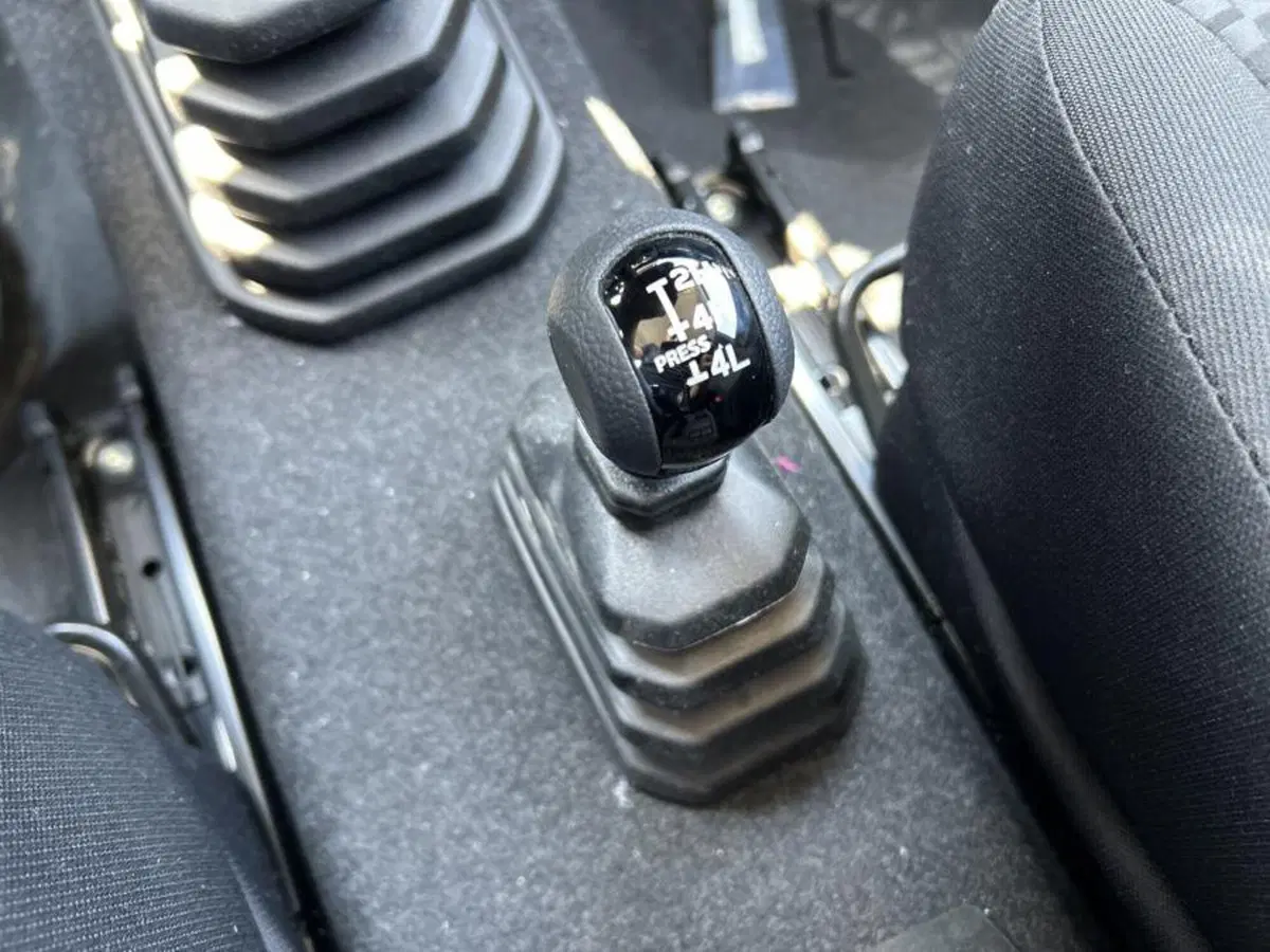 Suzuki Jimny nuova a Cuneo (11)