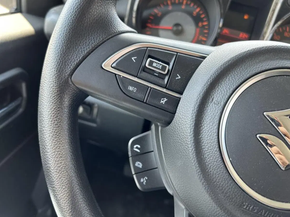 Suzuki Jimny nuova a Cuneo (16)