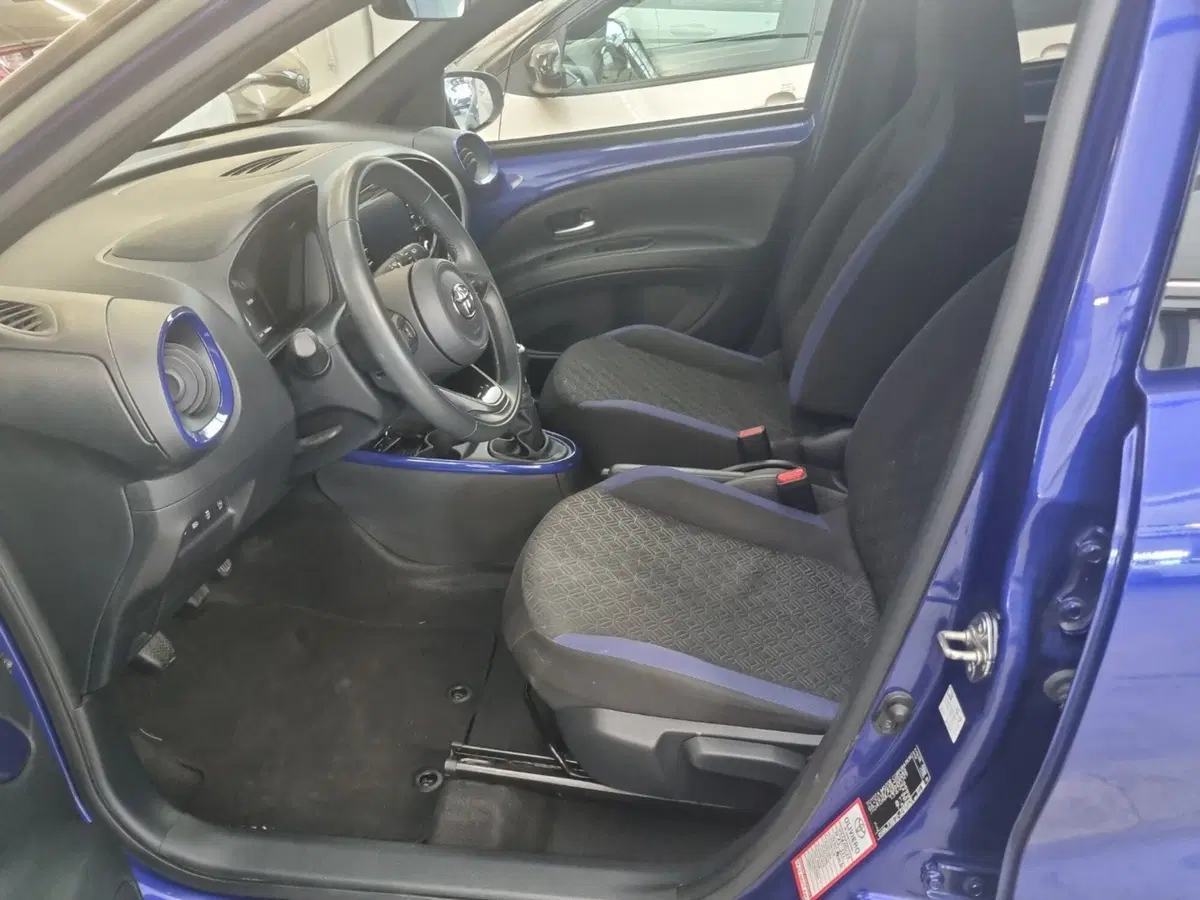 Toyota Aygo X usata a Vicenza (11)