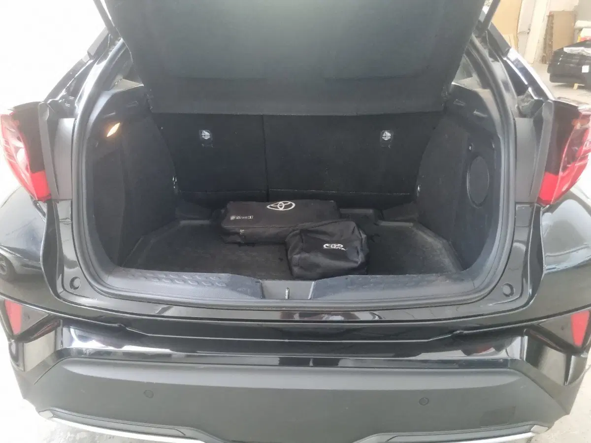 Toyota Toyota C-HR usata a Vicenza (10)