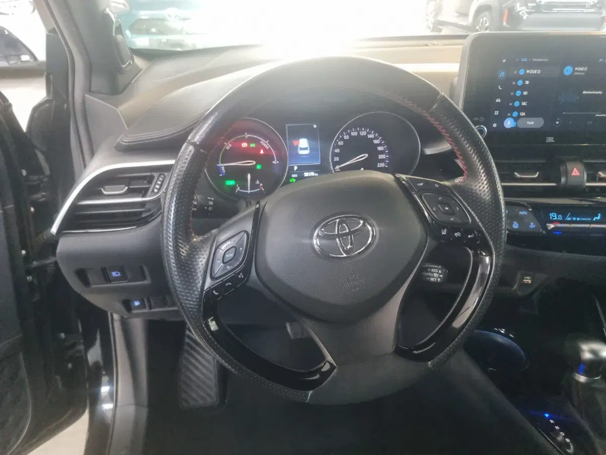Toyota Toyota C-HR usata a Vicenza (15)
