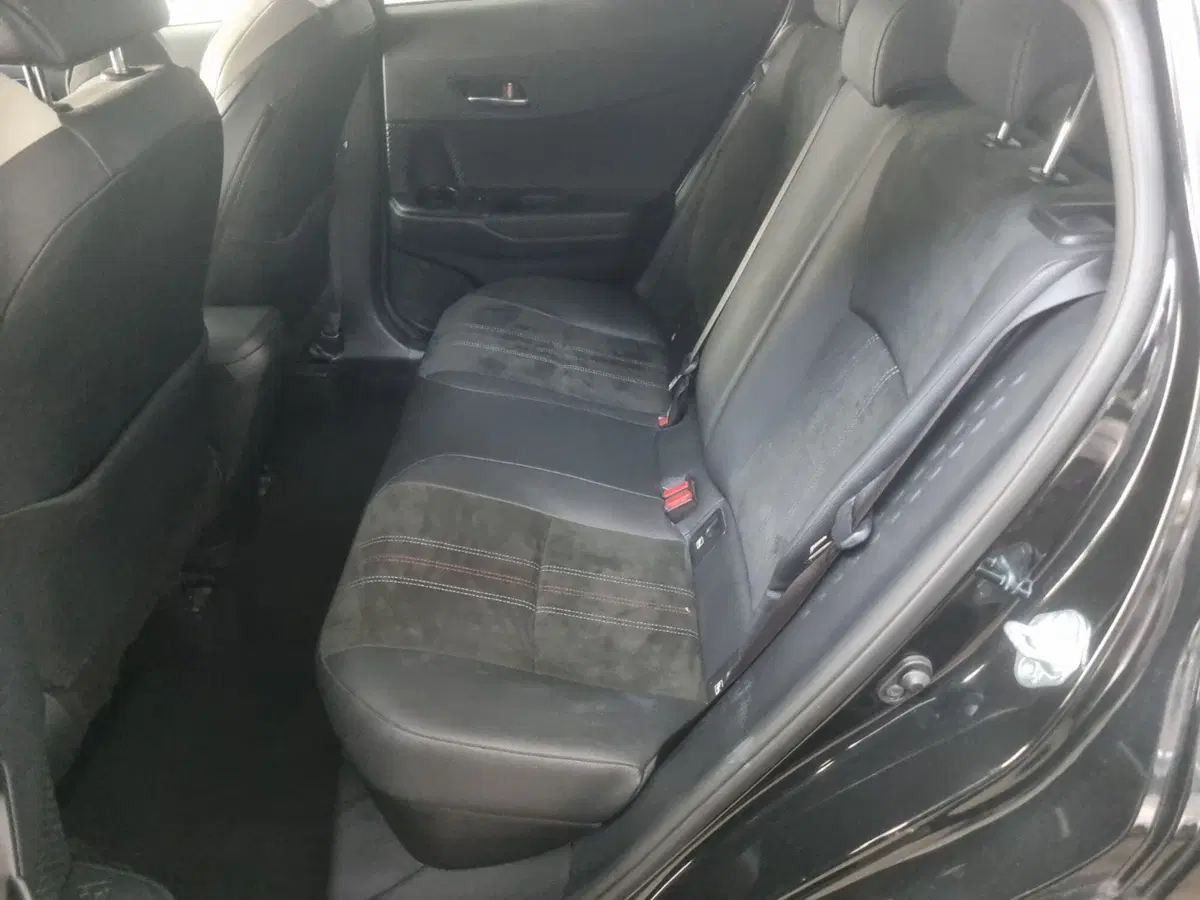 Toyota Toyota C-HR usata a Vicenza (20)