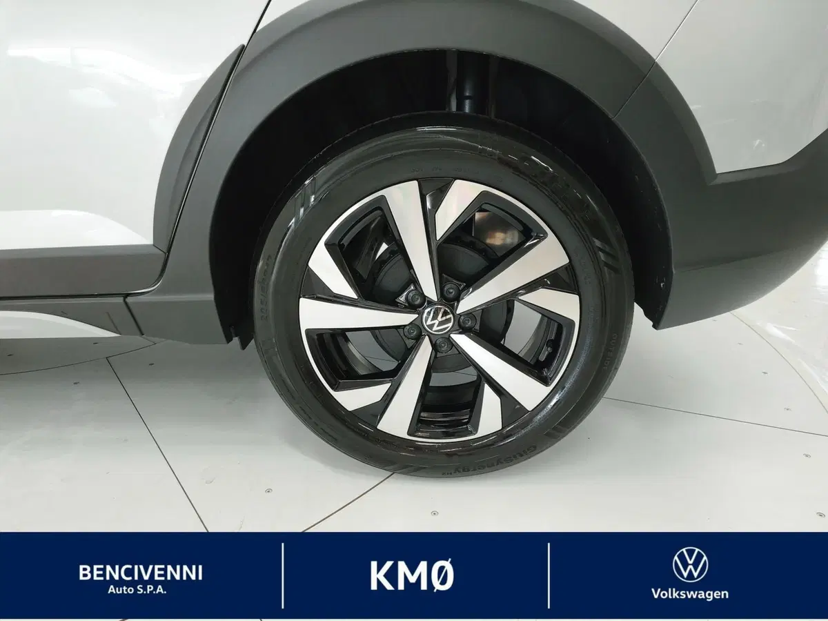 Volkswagen Taigo nuova a Catanzaro (15)