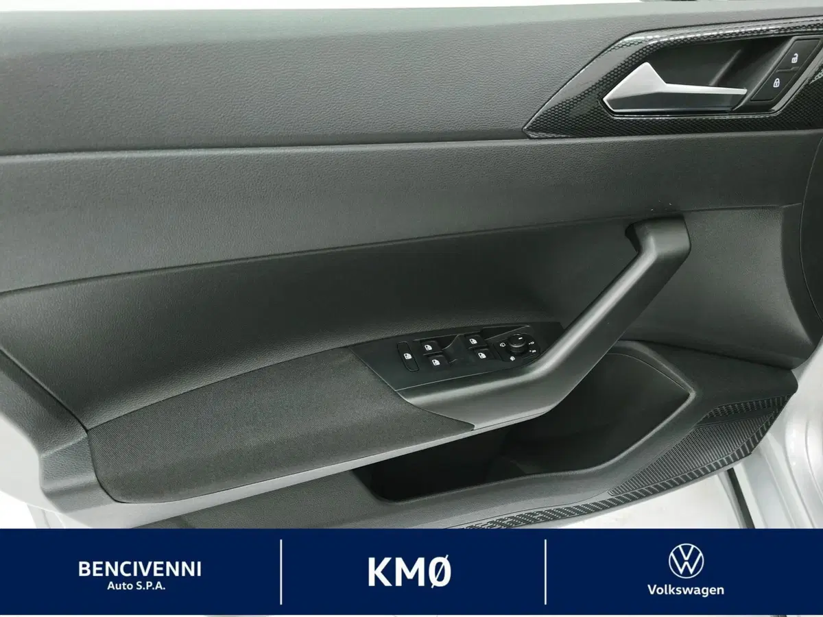 Volkswagen Taigo nuova a Catanzaro (16)