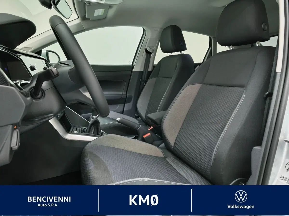 Volkswagen Taigo nuova a Catanzaro (17)