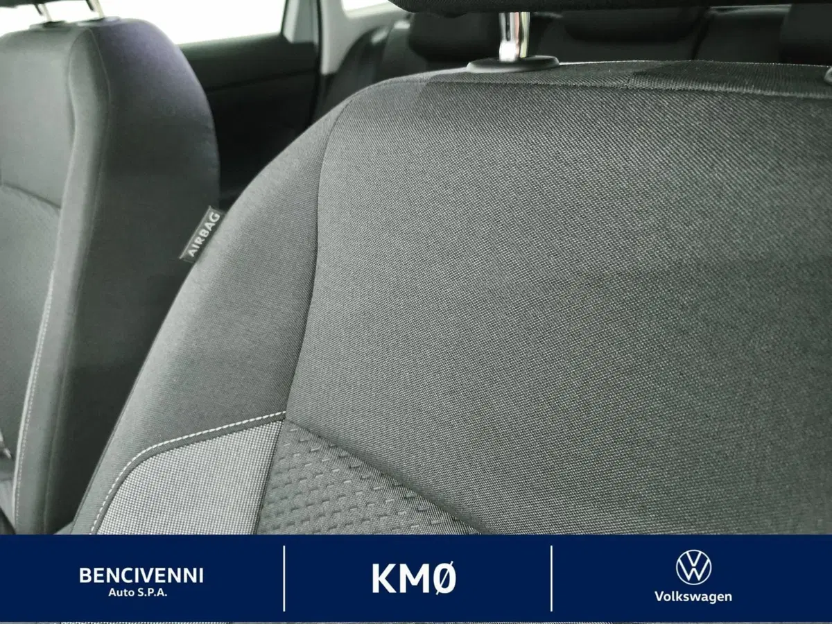 Volkswagen Taigo nuova a Catanzaro (18)