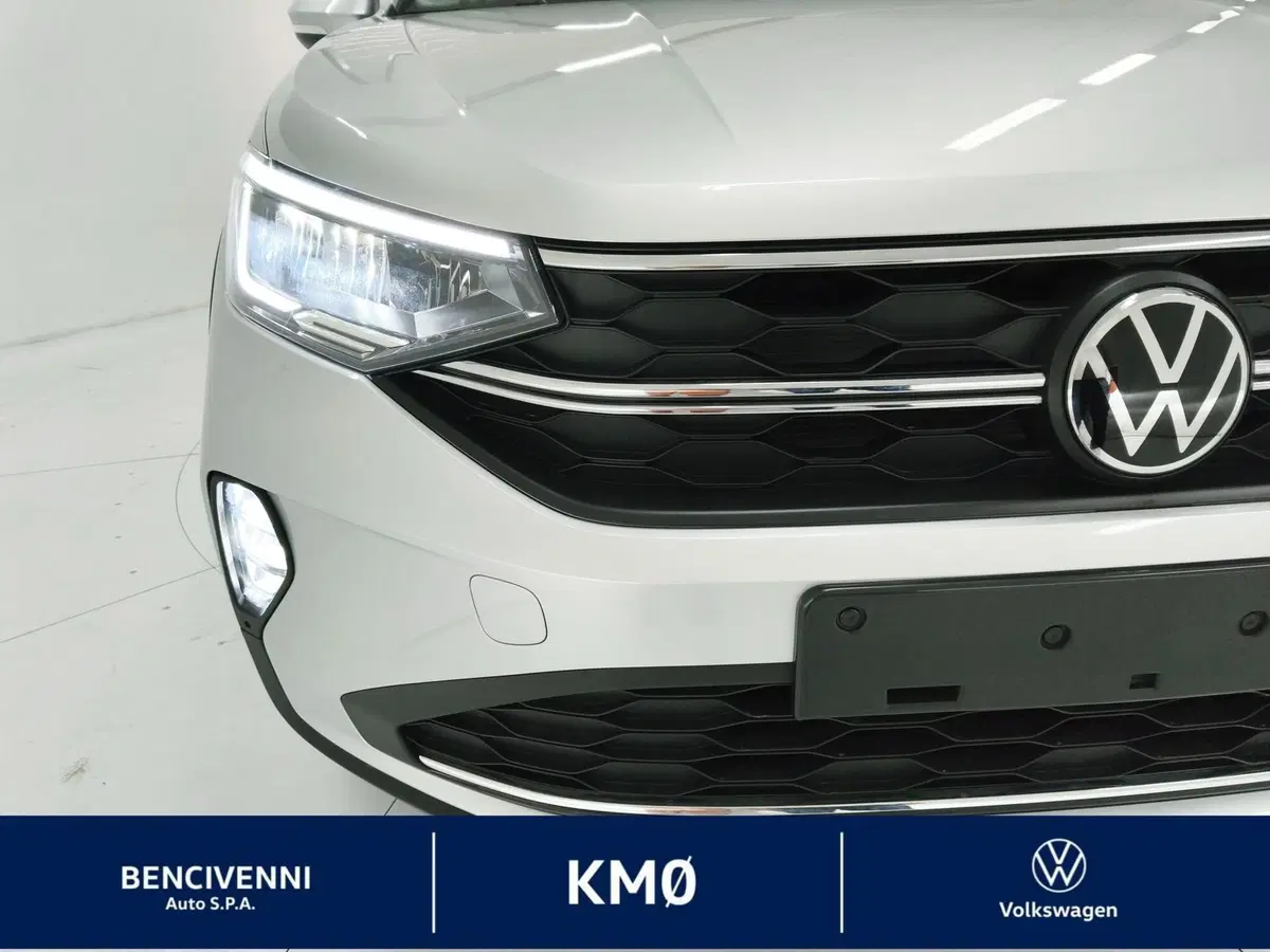 Volkswagen Taigo nuova a Catanzaro (3)