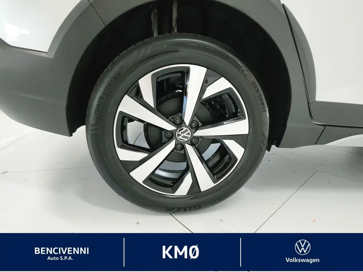 Volkswagen Taigo nuova a Catanzaro (5)