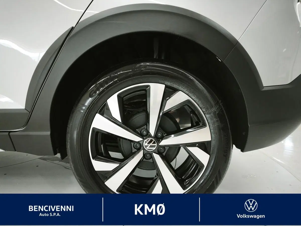Volkswagen Taigo nuova a Reggio Calabria (16)