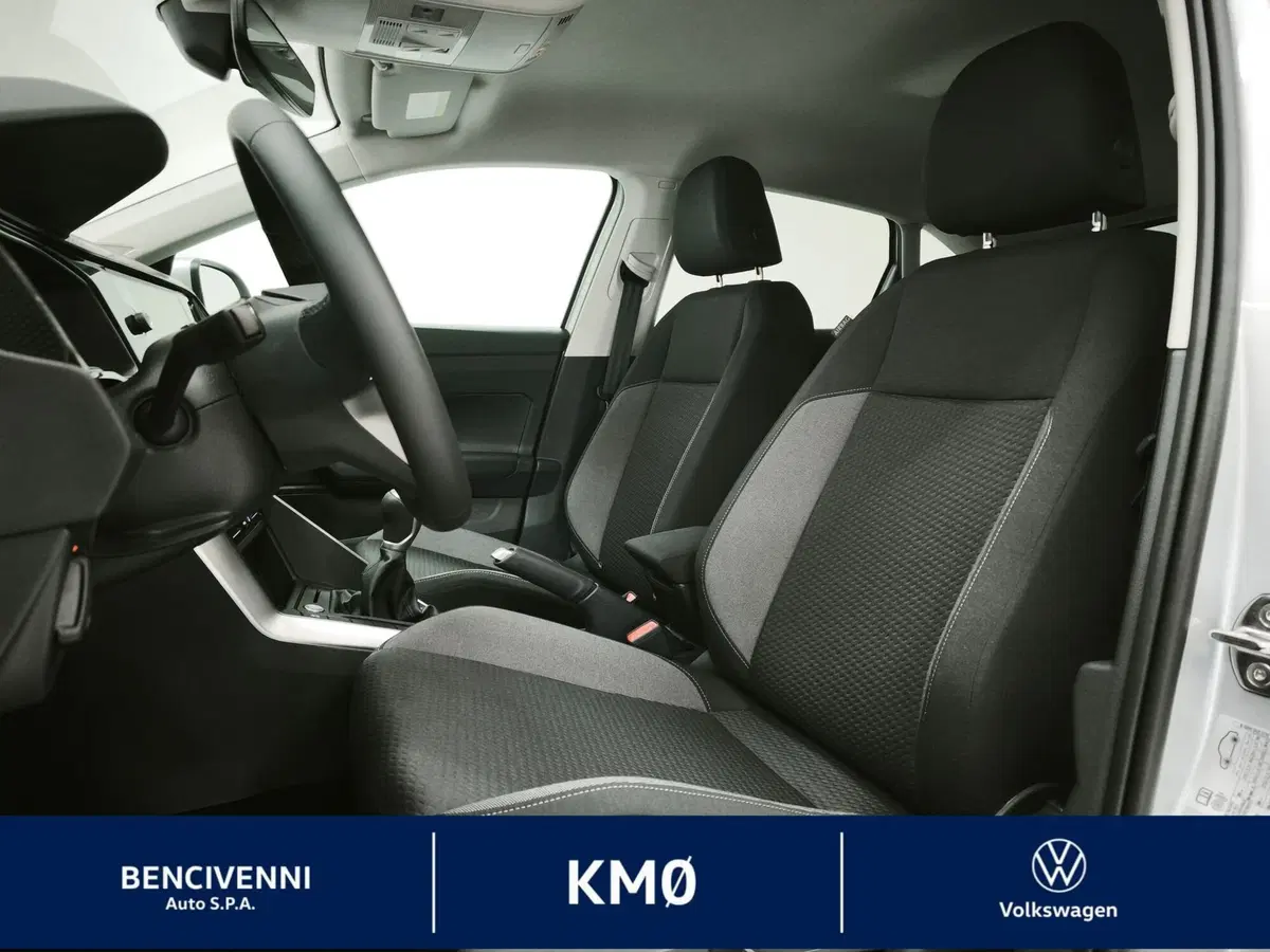 Volkswagen Taigo nuova a Reggio Calabria (18)