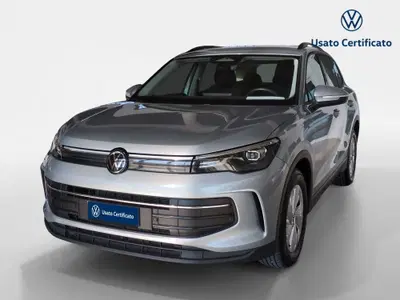 Volkswagen Tiguan 2.0 TDI 150 CV SCR DSG 4MOTION Life del 2025 usata a Favara