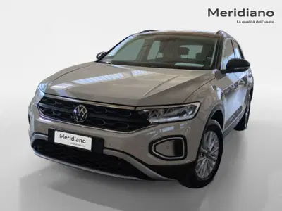 Volkswagen T-Roc 1.0 TSI Life del 2023 usata a Favara