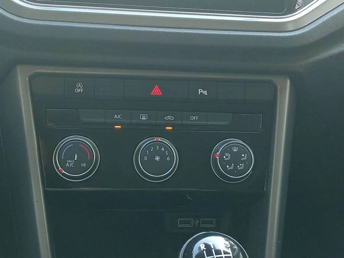 Volkswagen T-Roc usata a Bari (12)
