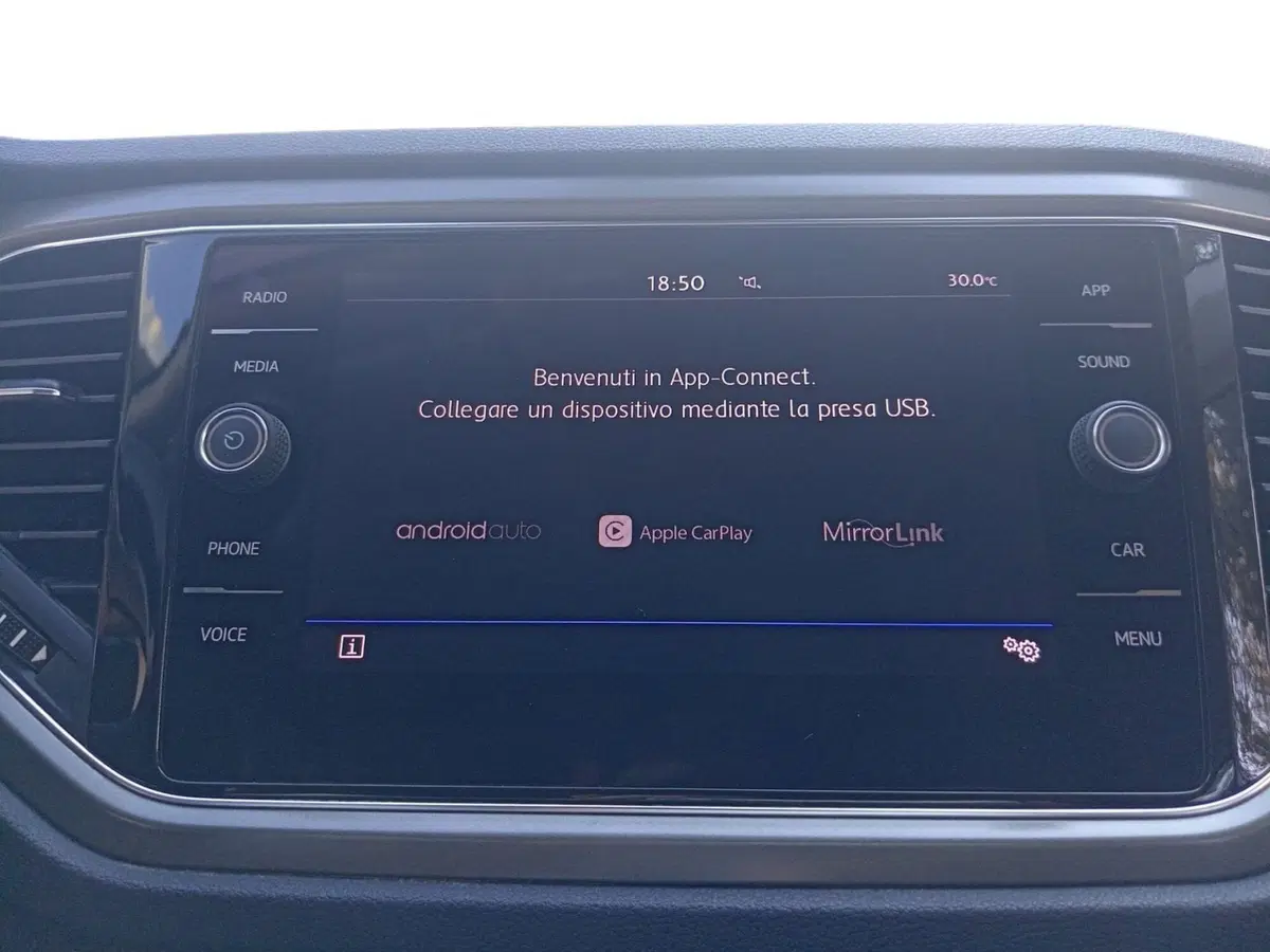Volkswagen T-Roc usata a Bari (17)