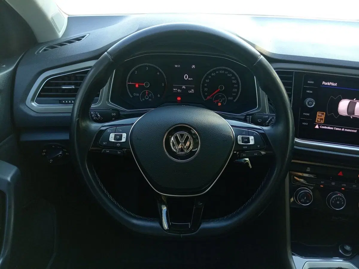 Volkswagen T-Roc usata a Bari (9)