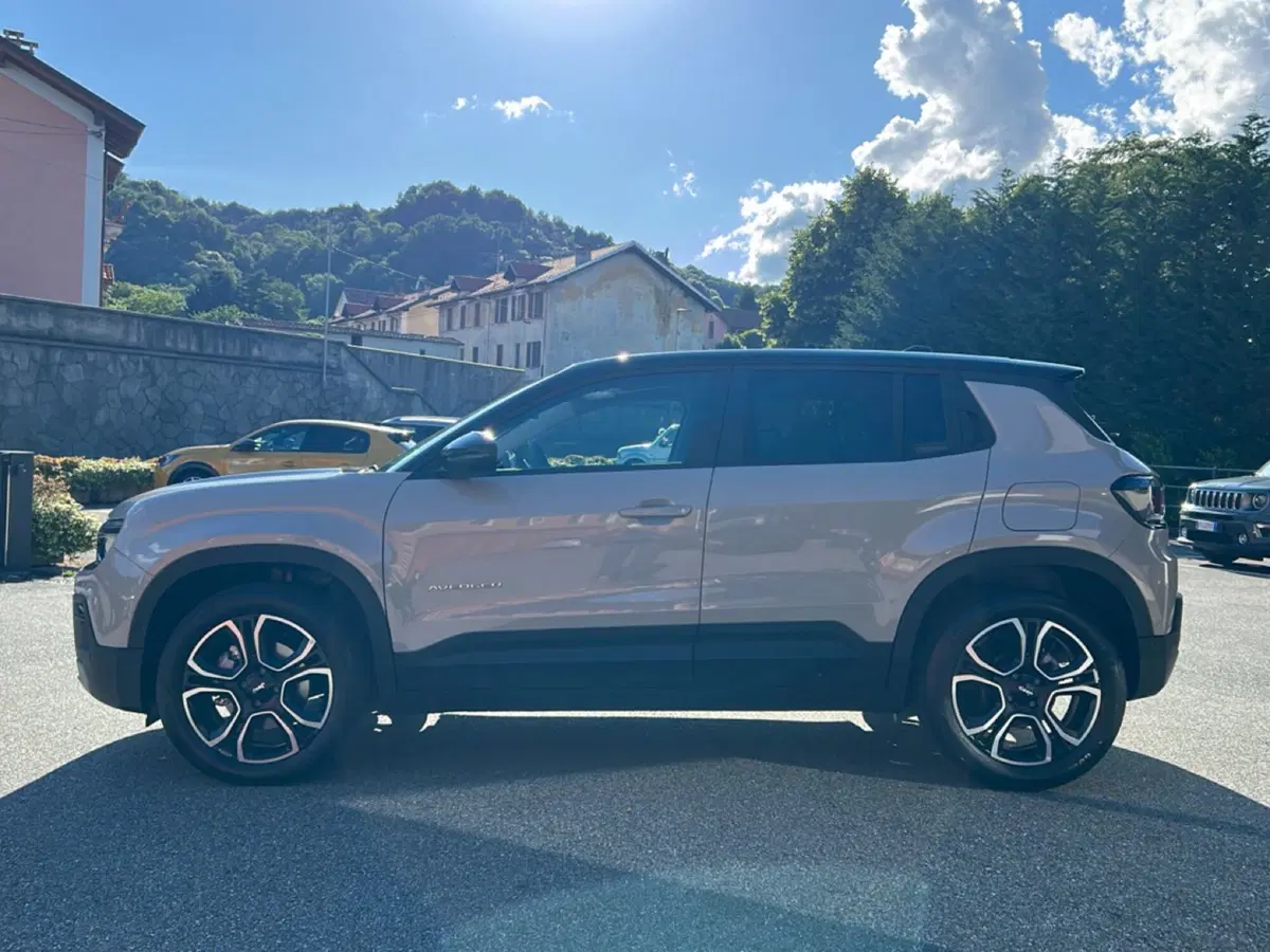 Jeep Avenger usata a Vercelli (4)
