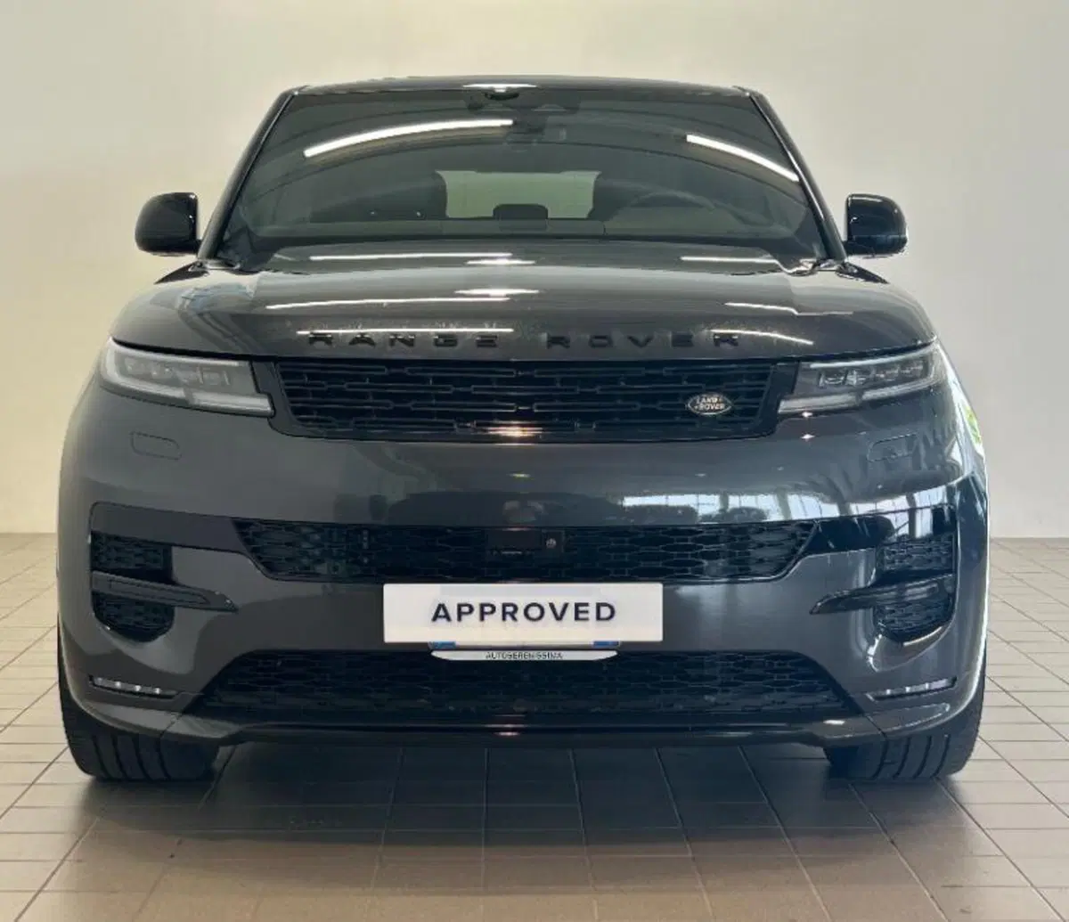 Land Rover Range Rover Sport usata a Venezia (11)