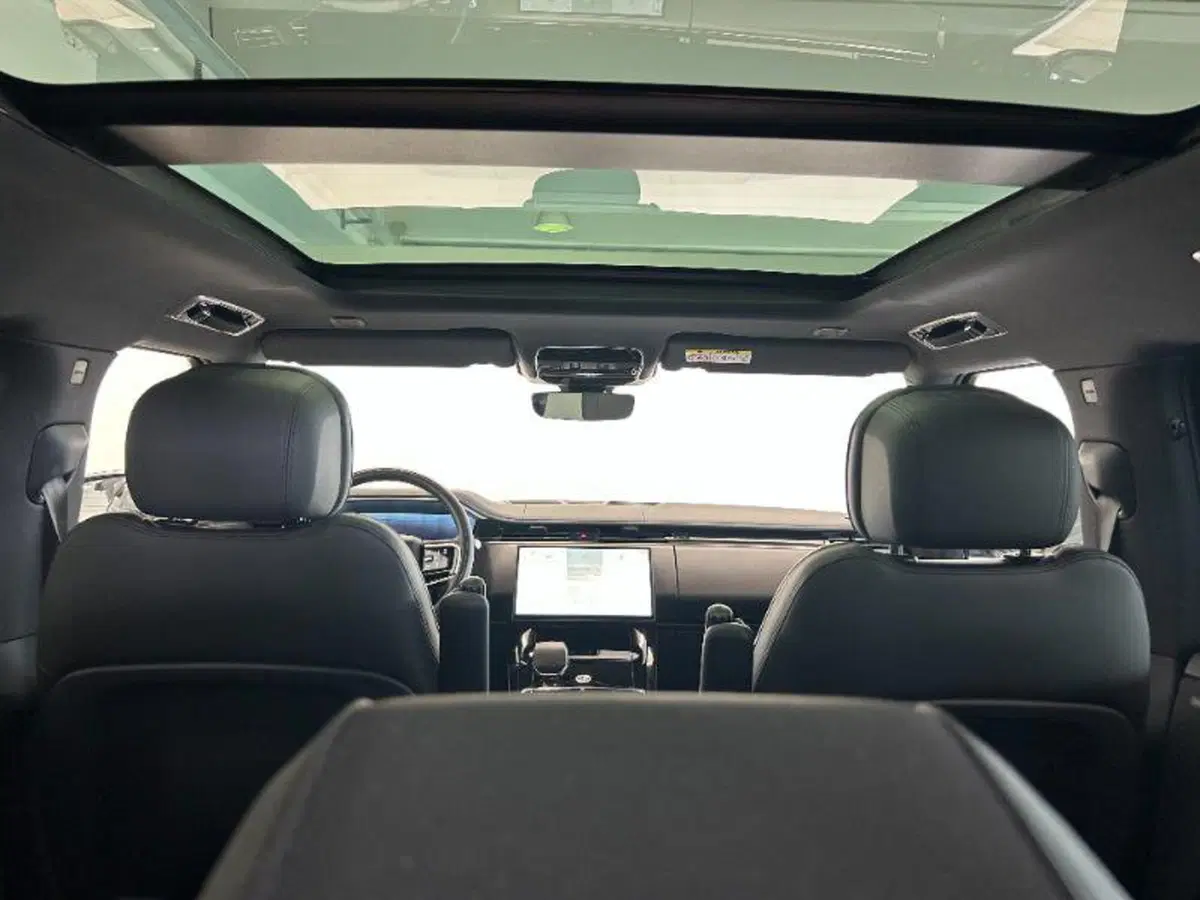 Land Rover Range Rover Sport usata a Venezia (16)