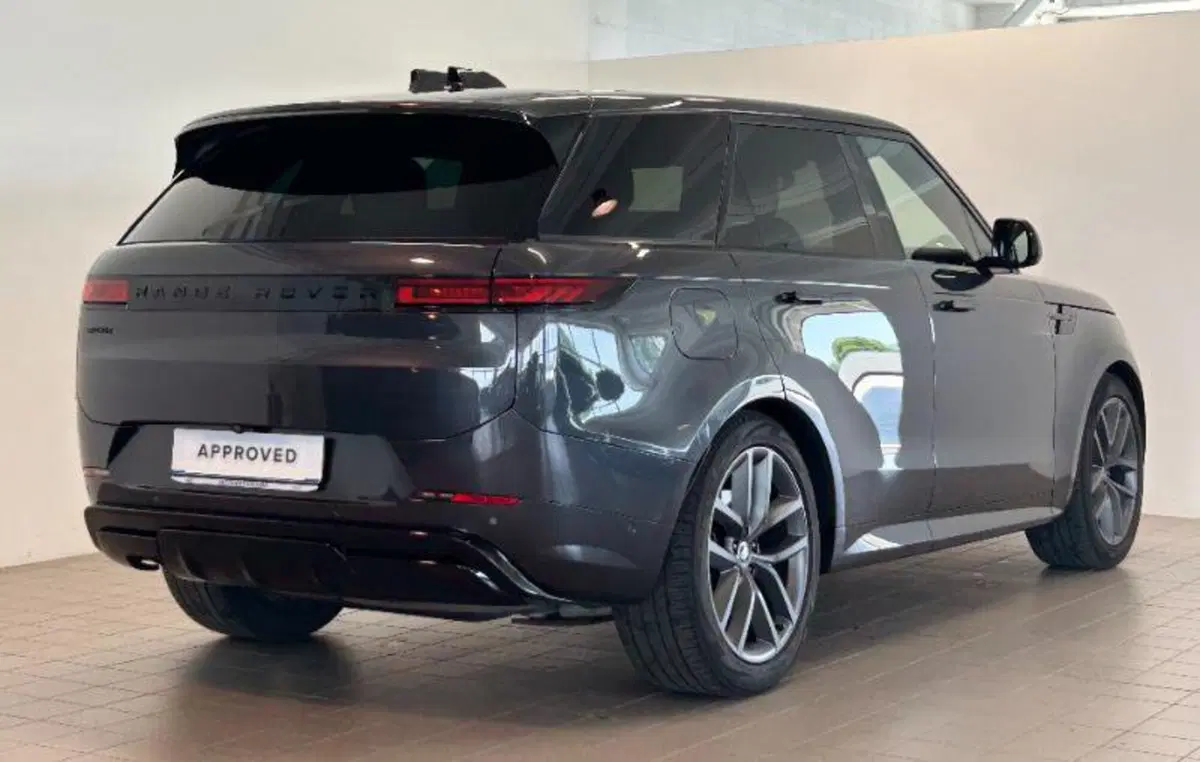 Land Rover Range Rover Sport usata a Venezia (5)