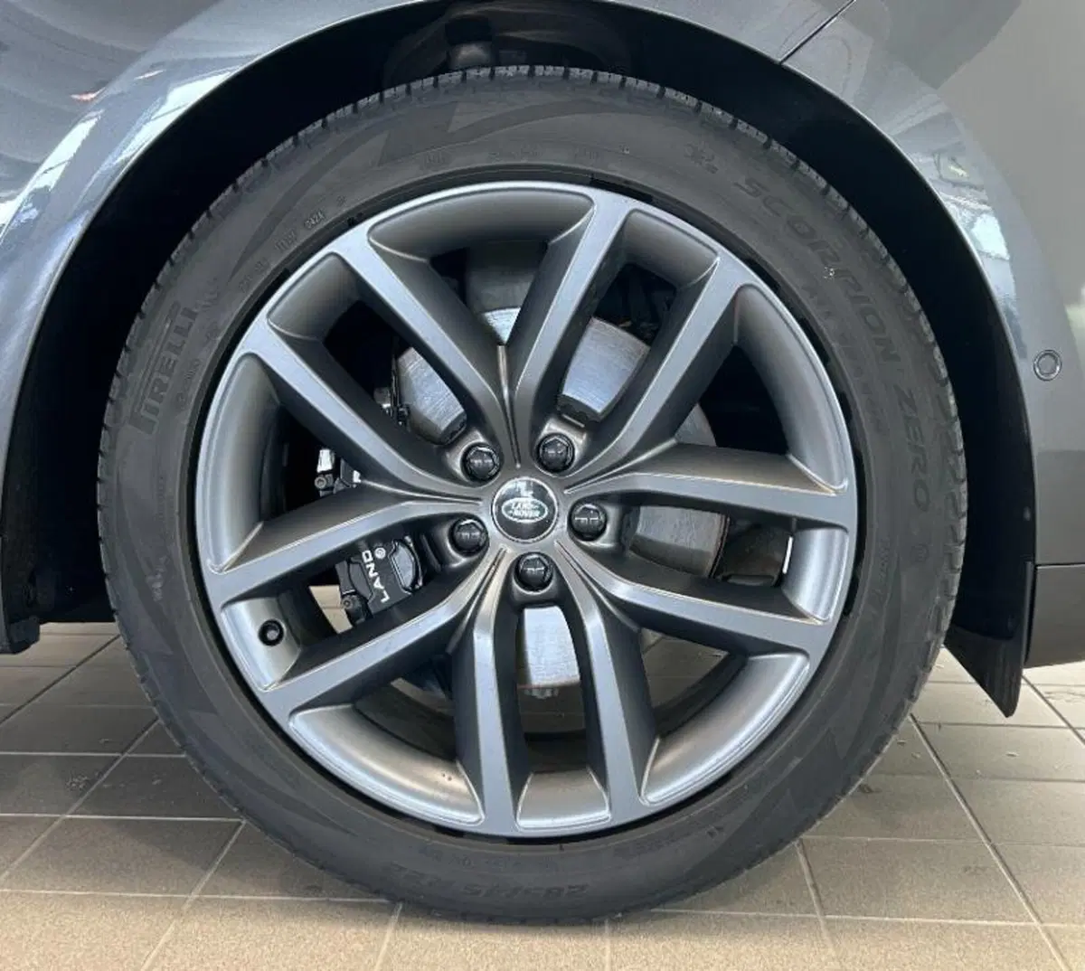 Land Rover Range Rover Sport usata a Venezia (8)