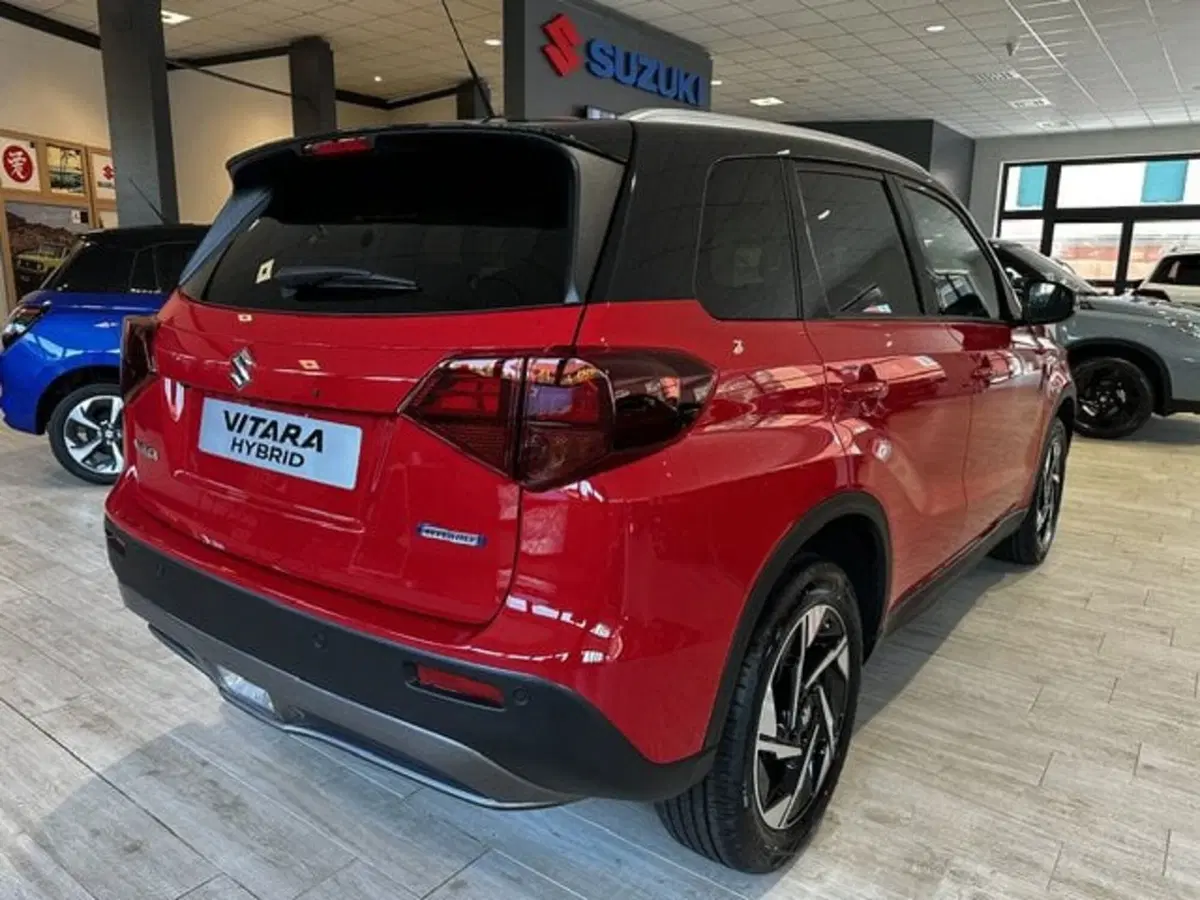 Suzuki Vitara nuova a Vercelli (5)