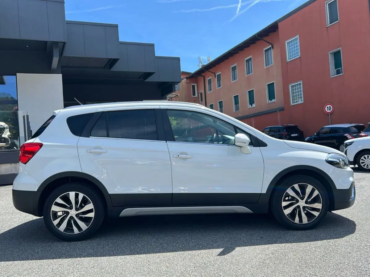 Suzuki S-Cross usata a Vercelli (8)