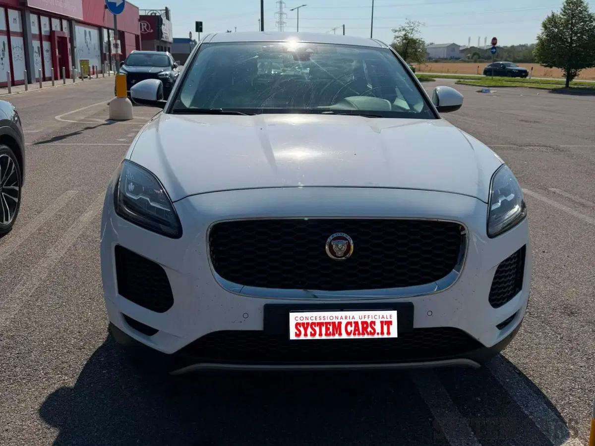 Jaguar E-Pace usata a Varese (2)