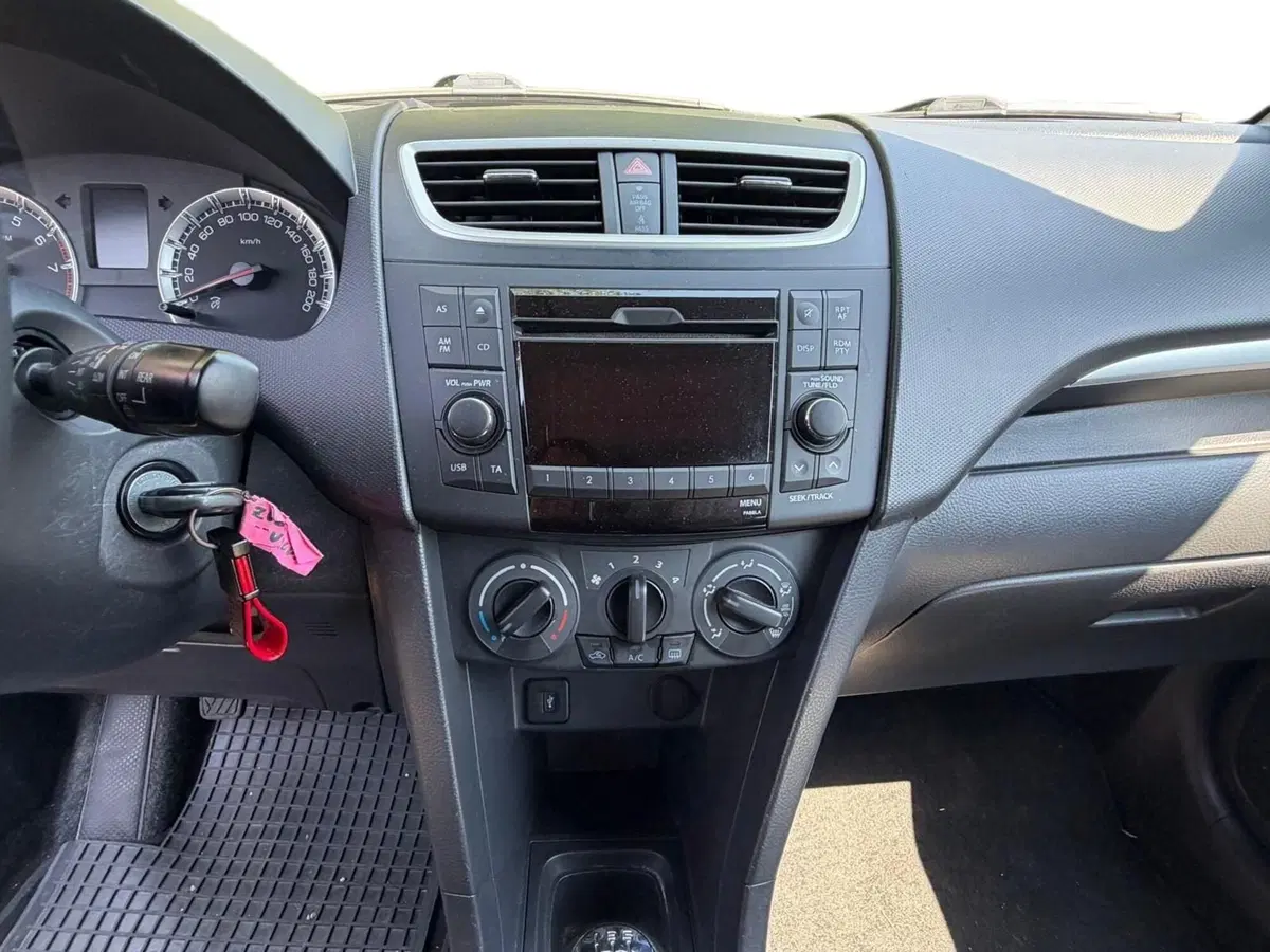 Suzuki Swift usata a Udine (10)