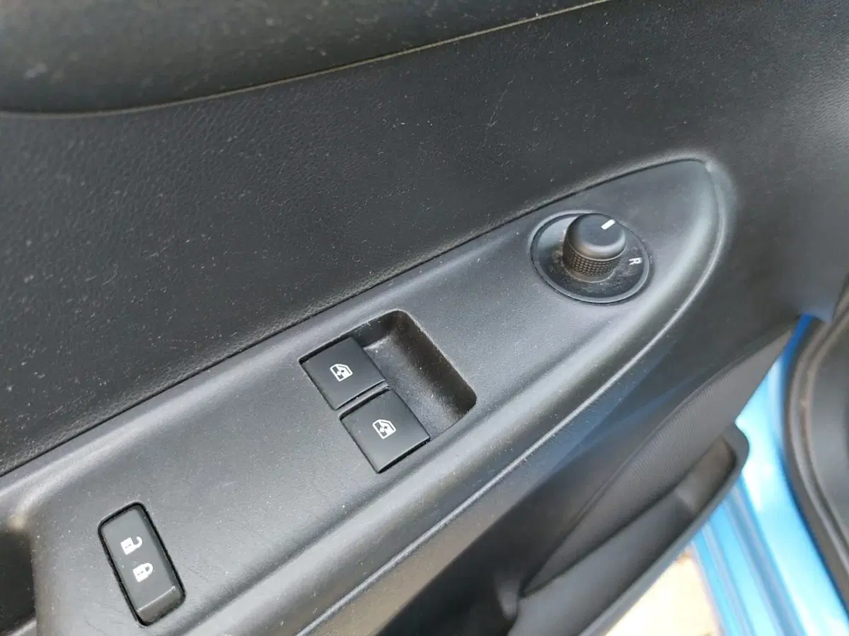Opel Karl usata a Pavia (11)