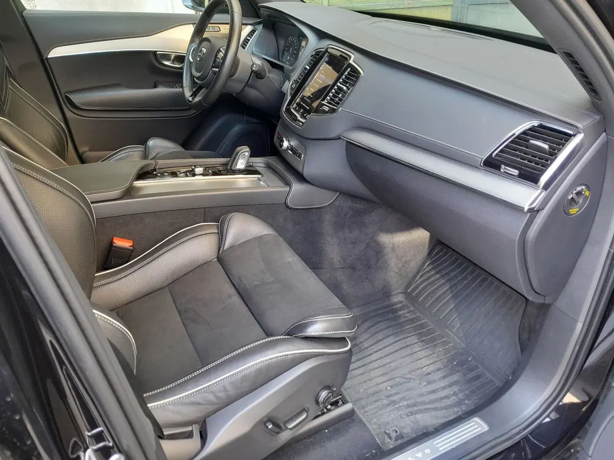 Volvo XC90 usata a Cuneo (14)