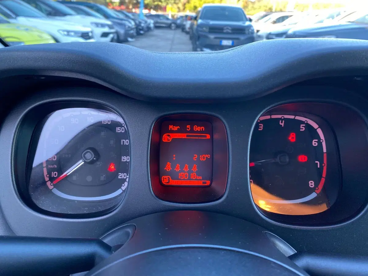 Fiat Panda Cross usata a Milano (15)