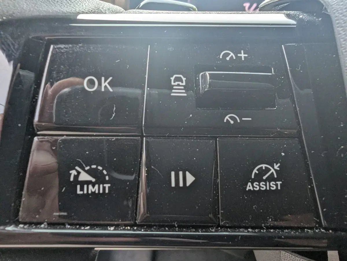 Lancia Ypsilon usata a Milano (17)