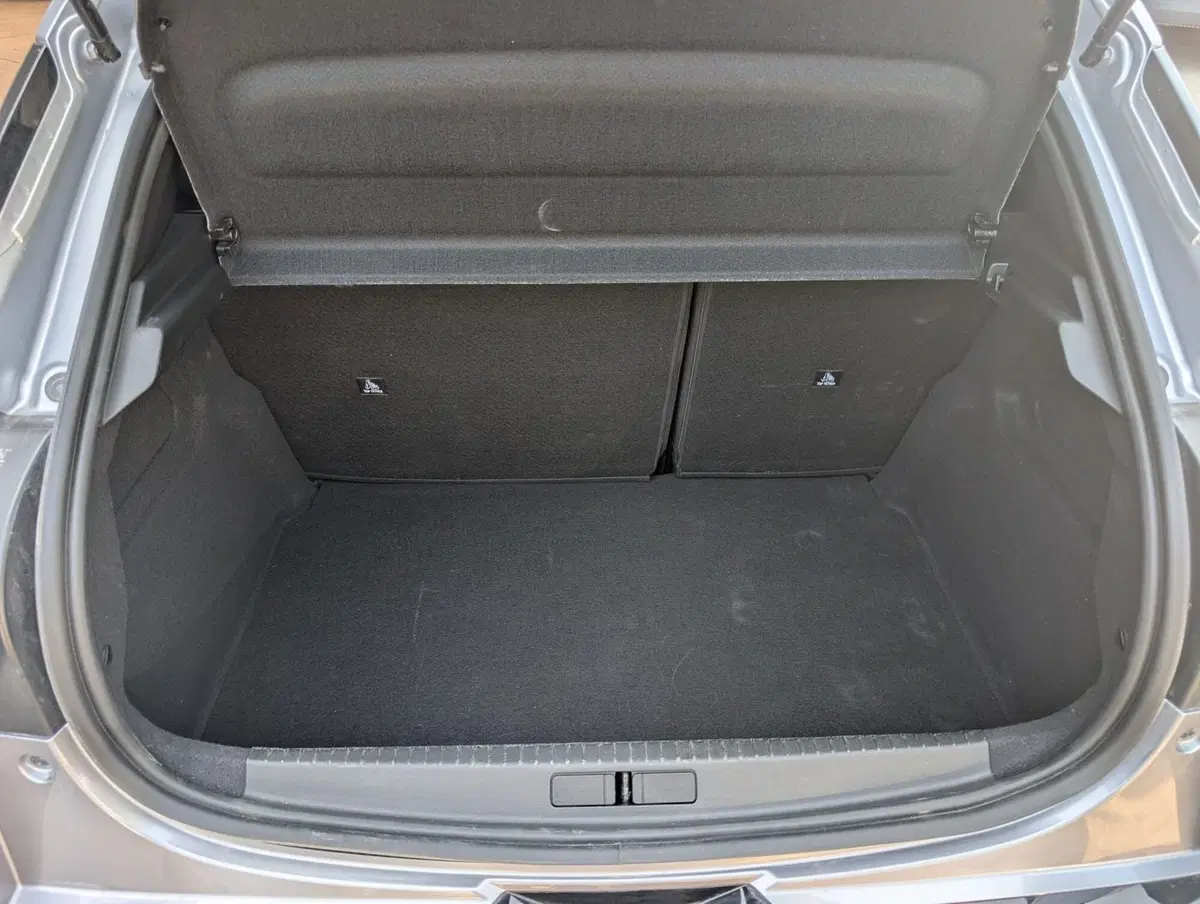 Lancia Ypsilon usata a Milano (9)