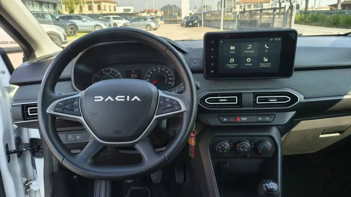 Dacia Sandero usata a Padova (10)