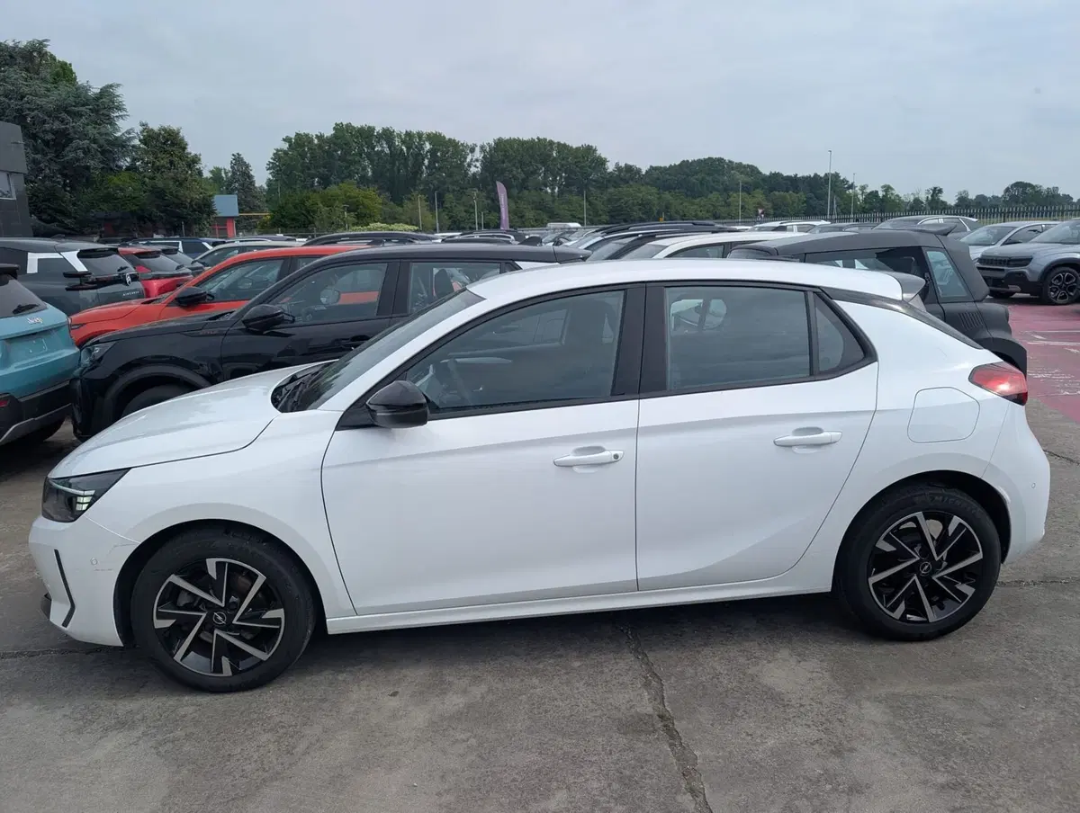 Opel Corsa usata a Milano (6)