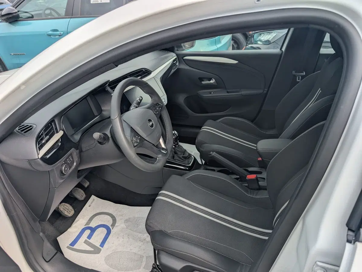 Opel Corsa usata a Milano (9)