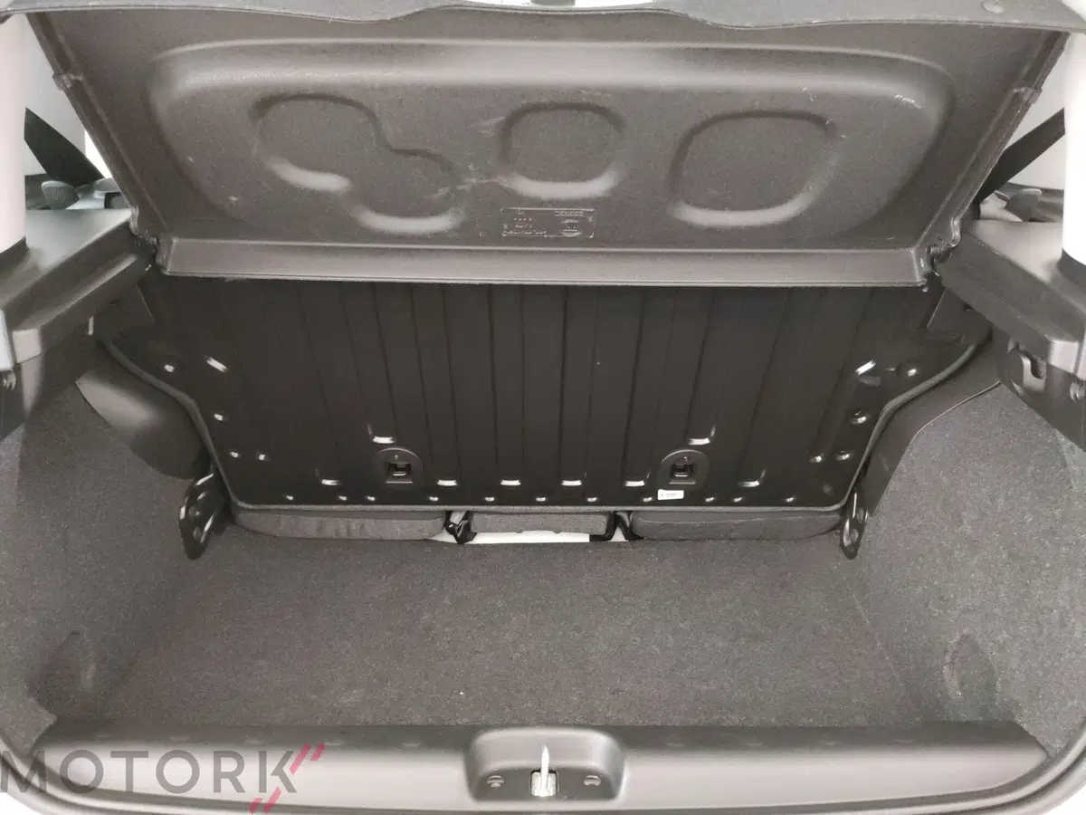 Fiat Panda Cross usata a Varese (9)